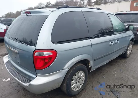 2006 Chrysler Town & Country from USA, damaged, VIN 1A4GP45R36B631406